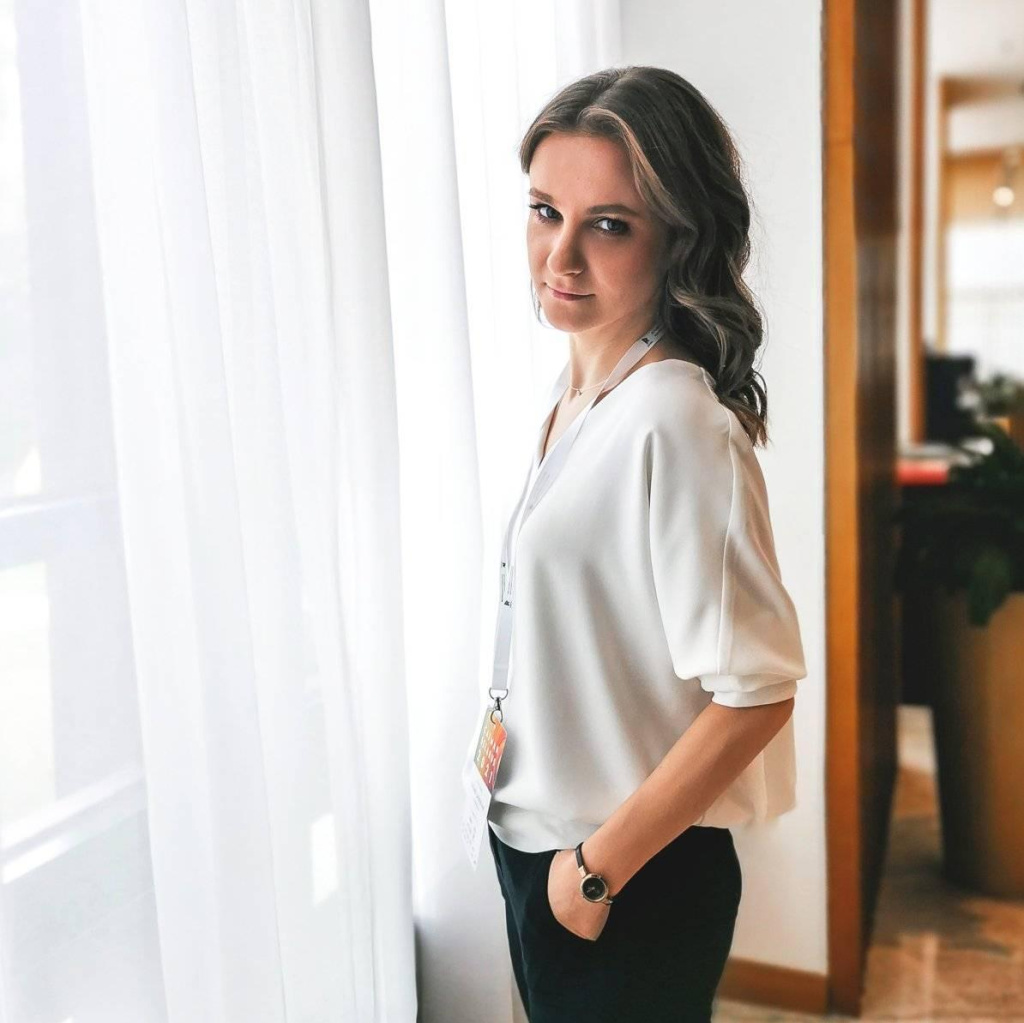 242871075_10219419209526652_4894879024131130634_n.jpg